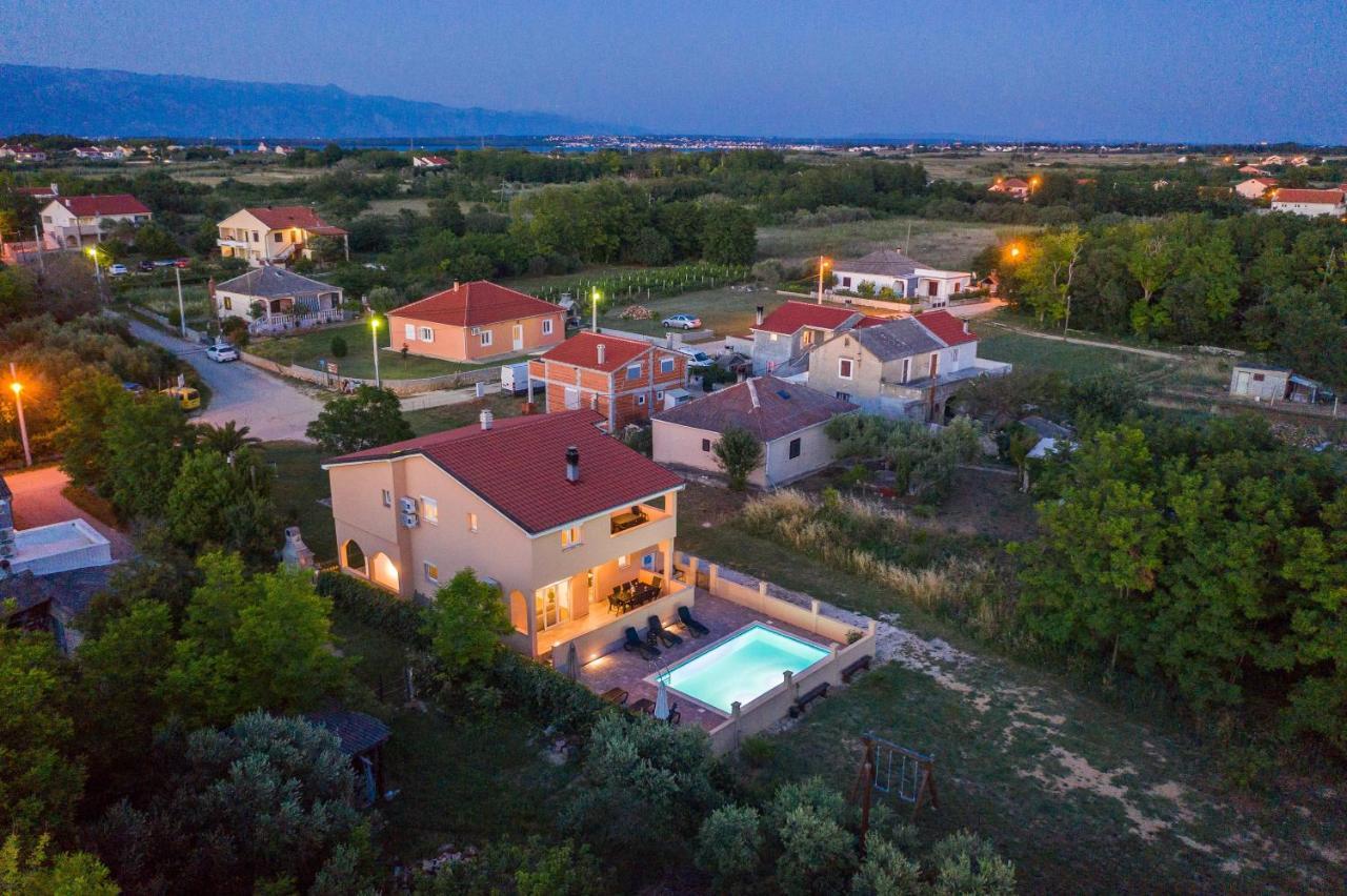 Nelly Apartments Привлака Екстер'єр фото